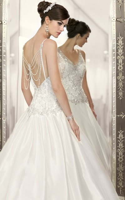 draped pearl necklace wedding dress