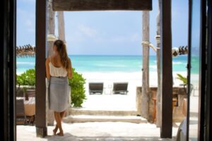 honeymoon budget tips