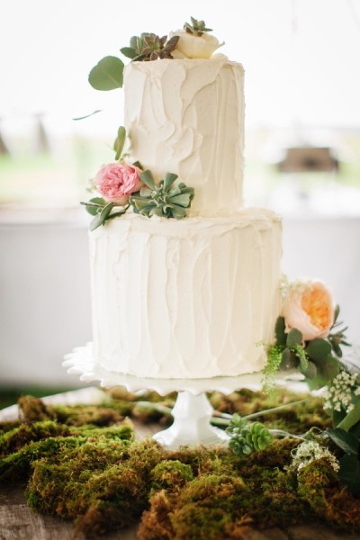 simple-wedding-cake